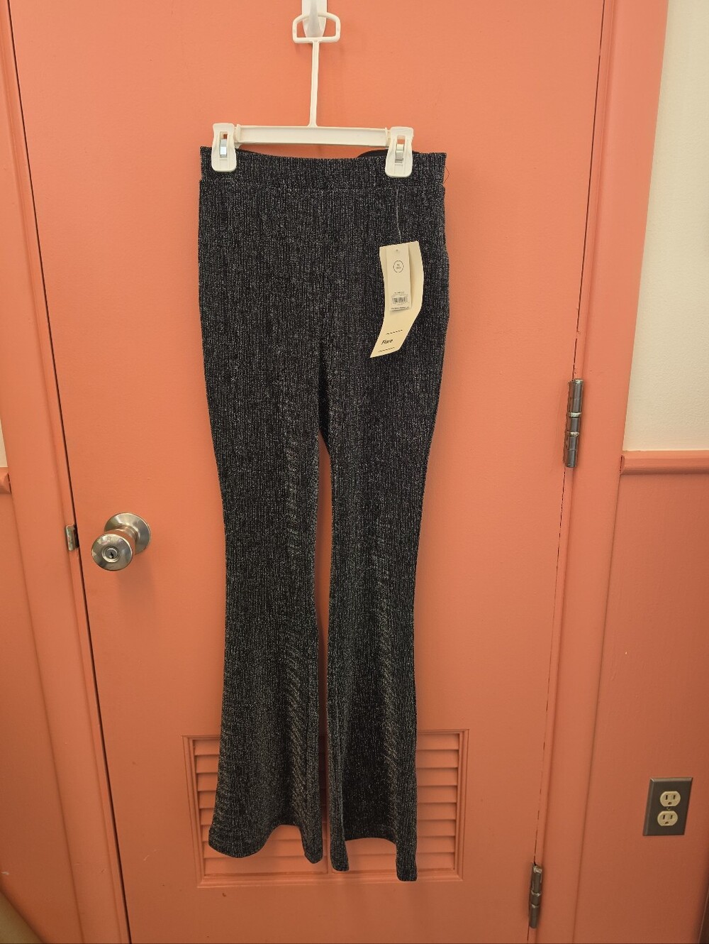 NWT No Boundaries Women's Size XS (0-2) Black & Silver Metallic Flare Pants